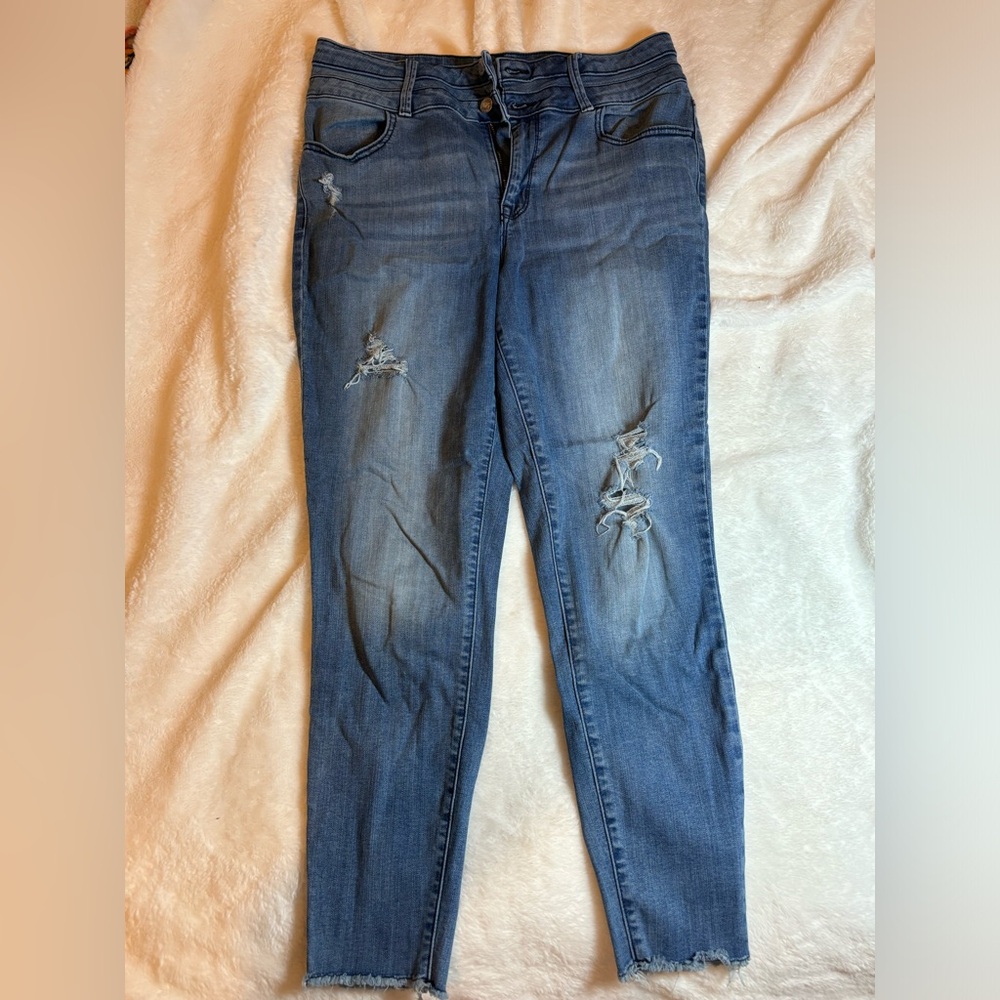 Maurices size L super high rise distressed skinny jeans
